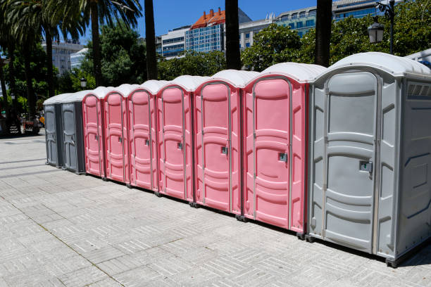 Best Standard Portable Toilet Rental  in Emerald Bay, TX